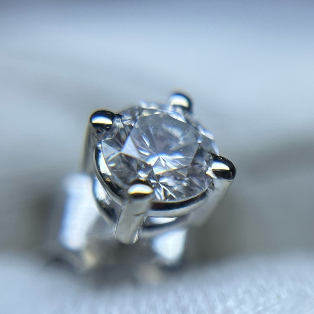 [Custom made] 0.3 CTW Diamond stud earring with 14k white gold
